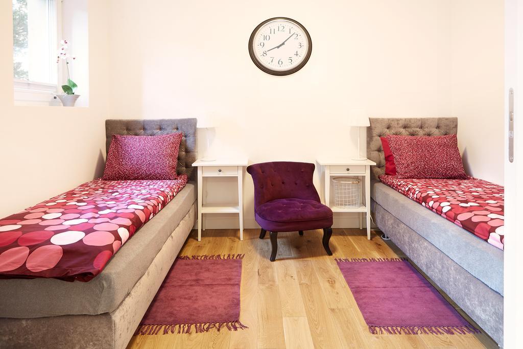Apartamento Lovely Lux Garden Flat Near Royal Park Varsovia Exterior foto
