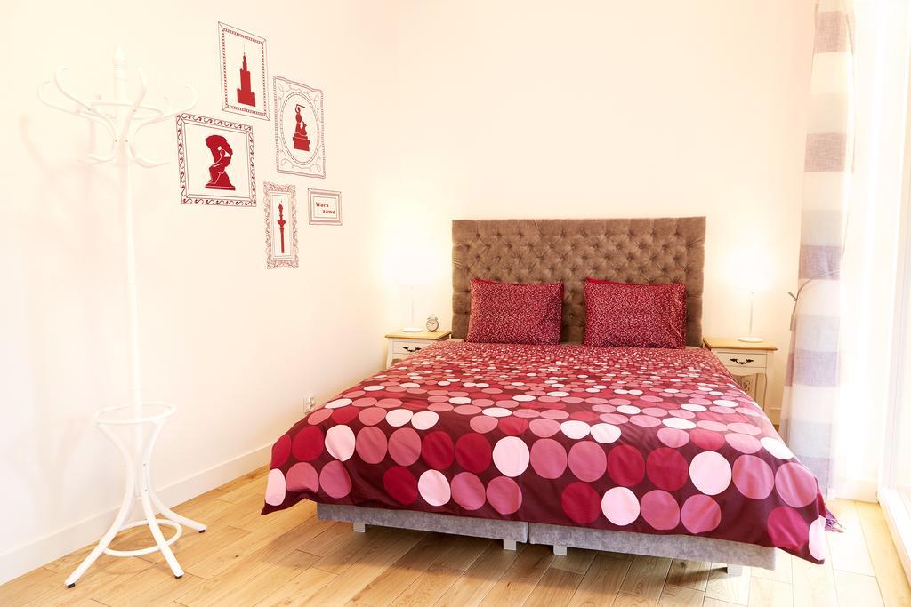 Apartamento Lovely Lux Garden Flat Near Royal Park Varsovia Exterior foto