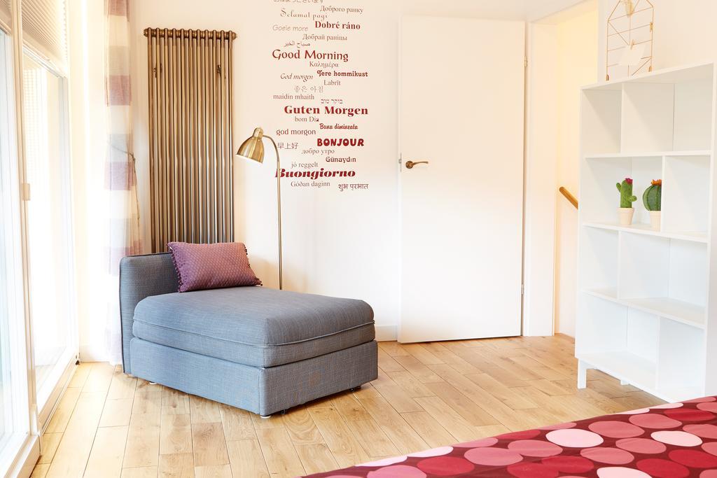 Apartamento Lovely Lux Garden Flat Near Royal Park Varsovia Exterior foto
